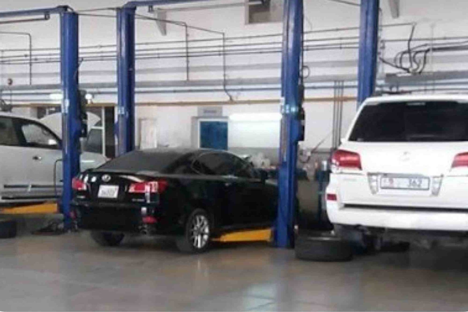 Step-by-step guide to car servicing with Dynatrade UAE