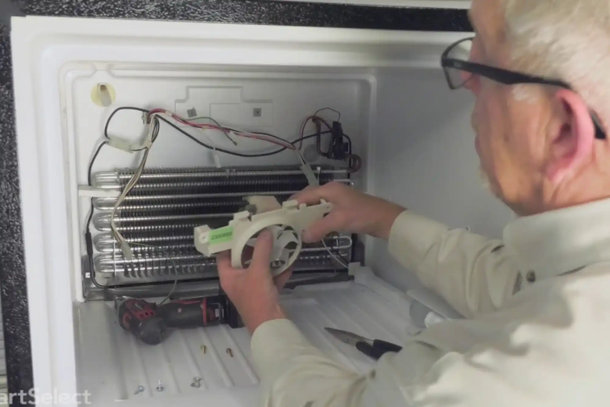How to Repair Refrigerator Evaporator Fan Issues