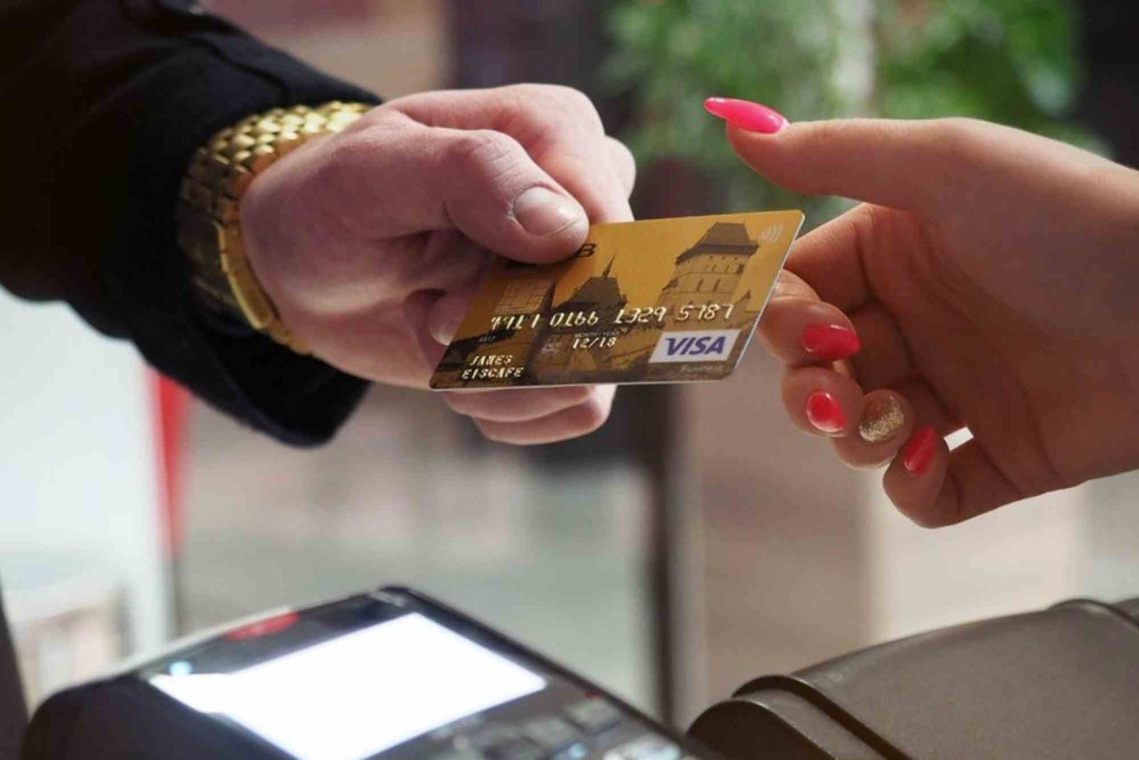 France Card VS Cash Rules And Refund Slips