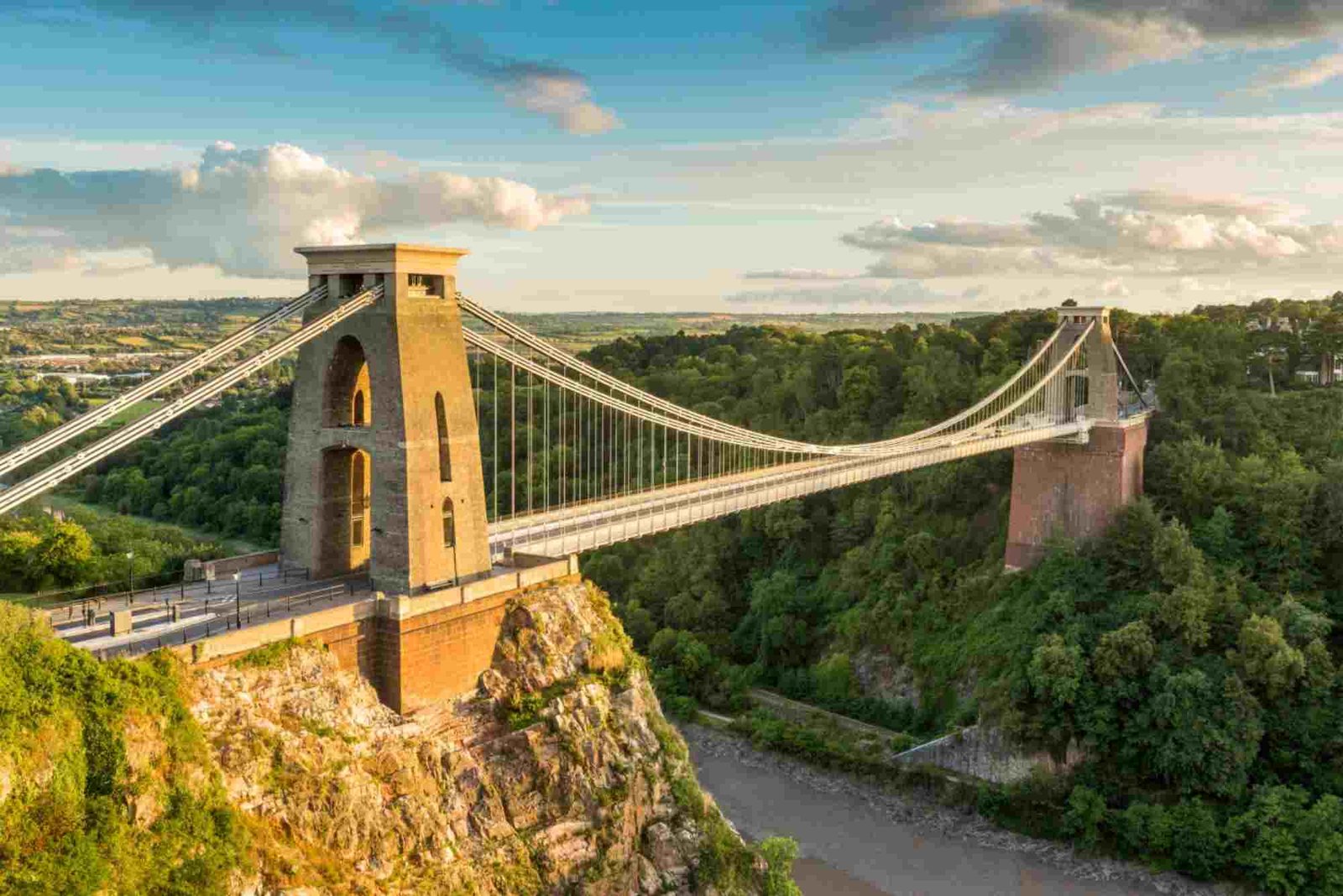 7 Best Hikes Near Bristol You Can Do This Weekend
