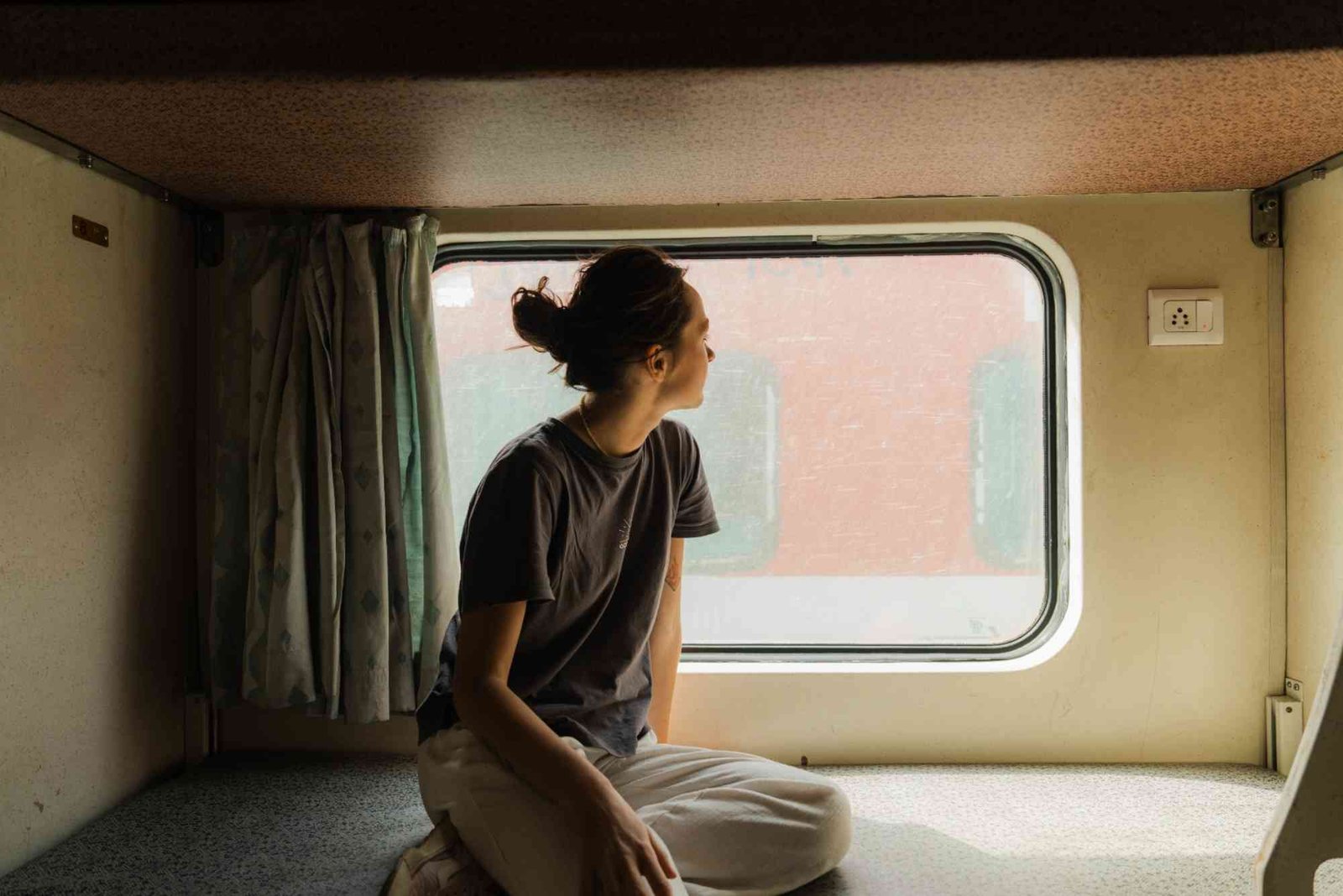 How to Stay Charged on Multi-Leg Train Journeys